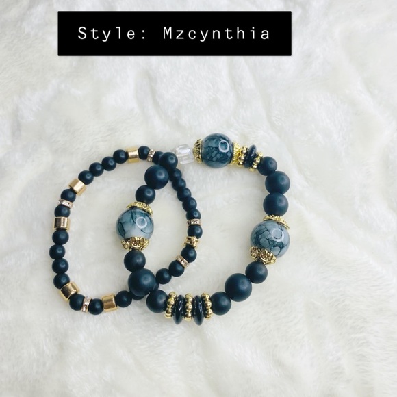 Hand beaded bracelets - Picture 3 of 8